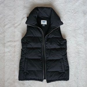 OLD NAVY Black Puffer Vest 🖤
